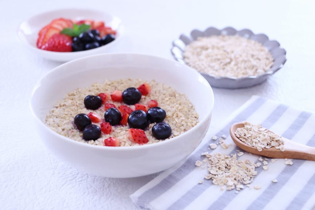 朝ごはんにオートミールを食べる3つのメリットは?おすすめレシピも紹介